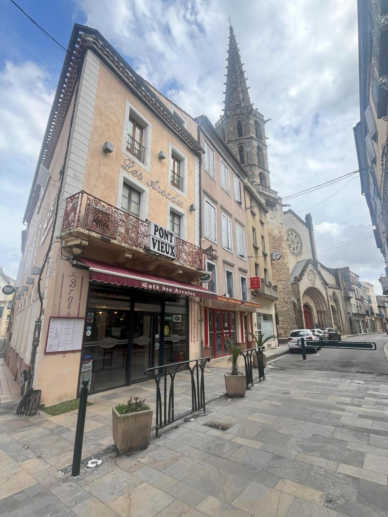 Hotel Restaurant Les Arcades Limoux Luaran gambar